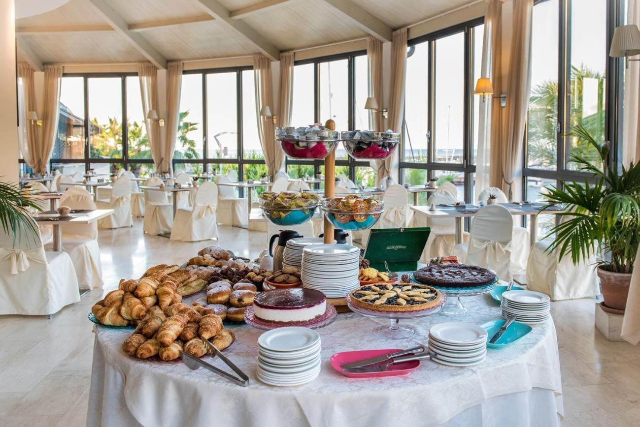 Elegance Boutique Suites ヴァルヴェルデ エクステリア 写真